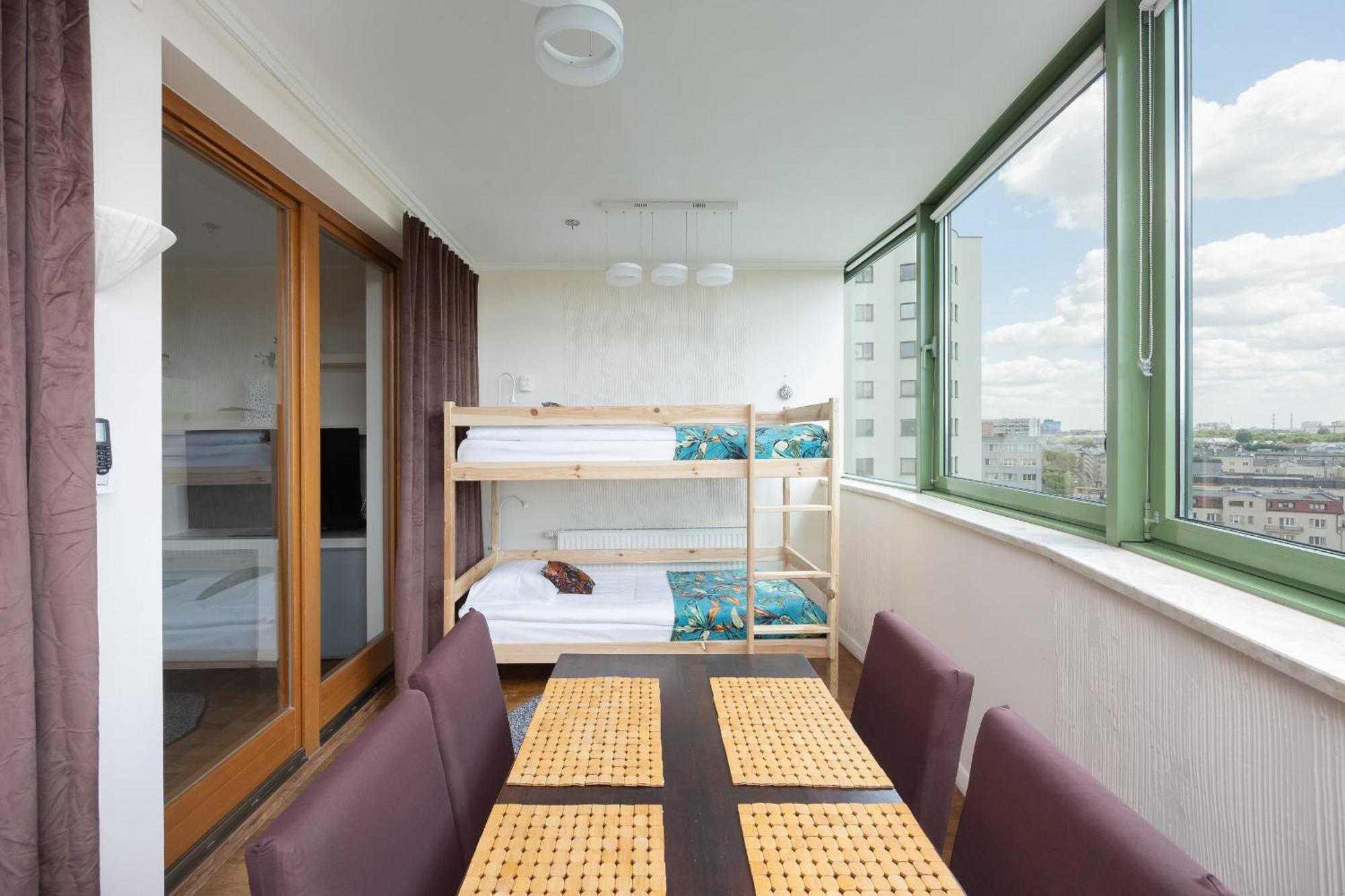 Cozy With Terrace Near Zachodnia By Renters Butas Warsaw
