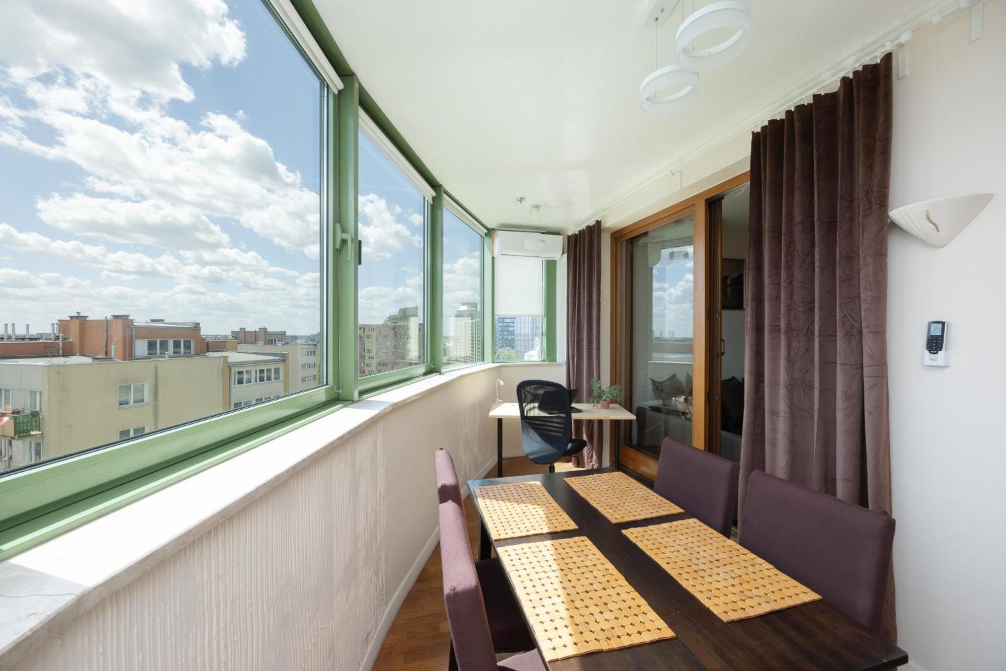 Cozy With Terrace Near Zachodnia By Renters Warsaw