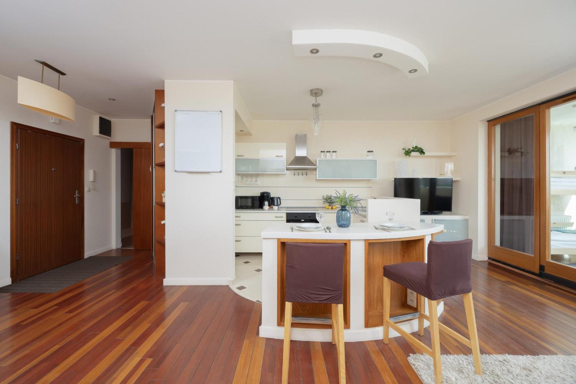 Cozy With Terrace Near Zachodnia By Renters Butas *