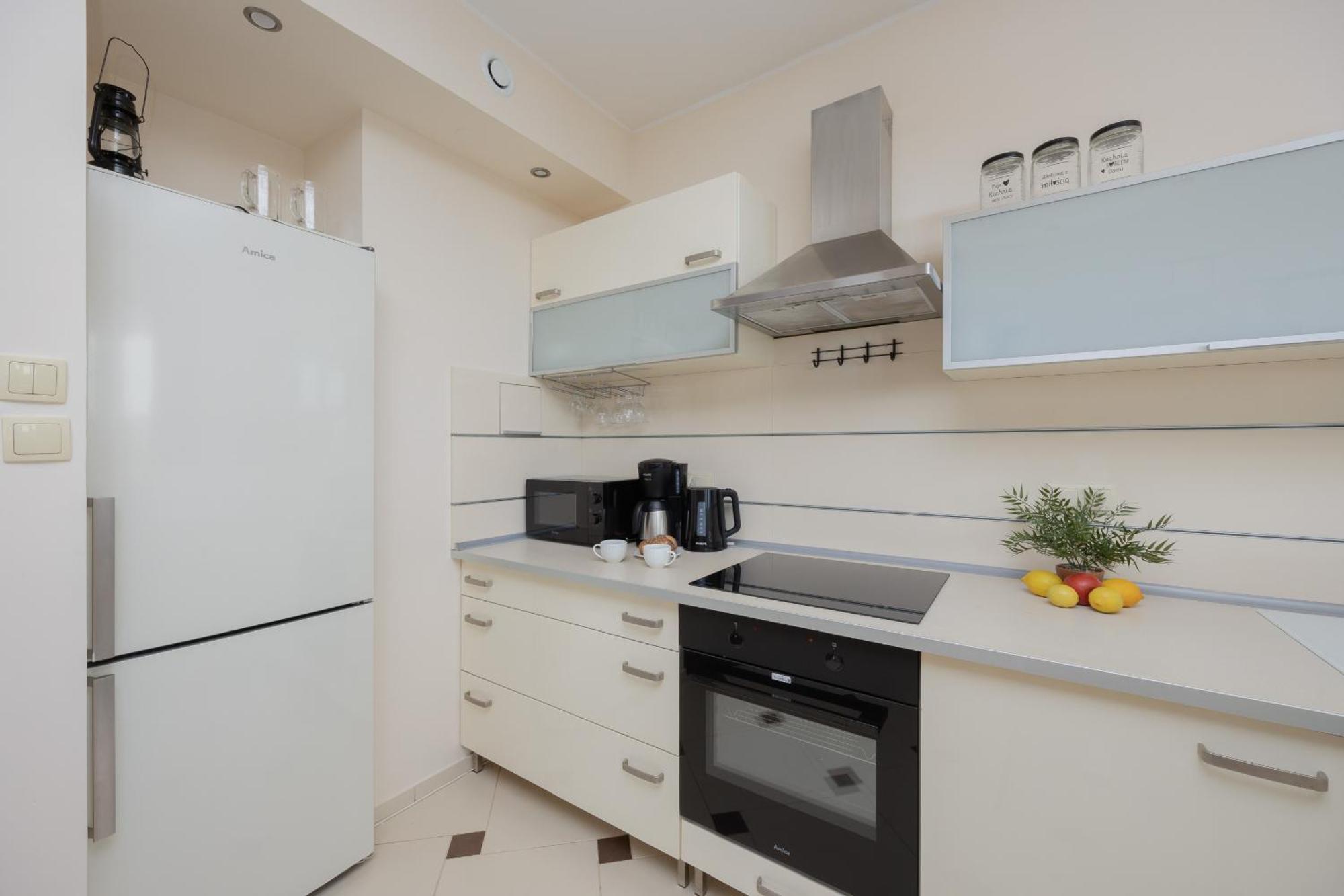 Butas Cozy With Terrace Near Zachodnia By Renters Warsaw